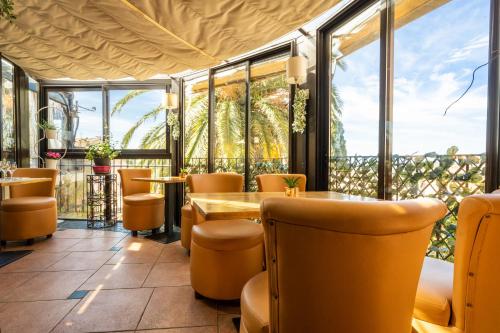 오텔 레스토랑 르 벨뷰 (Hotel Restaurant Le Bellevue) in 보르므 레 미모사 오텔 레스토랑 르 벨뷰 (Hotel Restaurant Le Bellevue) in 보르므 레 미모사