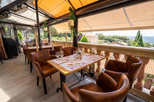 오텔 레스토랑 르 벨뷰 (Hotel Restaurant Le Bellevue) in 보르므 레 미모사 오텔 레스토랑 르 벨뷰 (Hotel Restaurant Le Bellevue) in 보르므 레 미모사