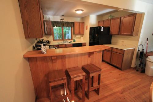 Konyha, Quaint Stowe Cabin in Plattsburgh Konyha, Quaint Stowe Cabin in Plattsburgh