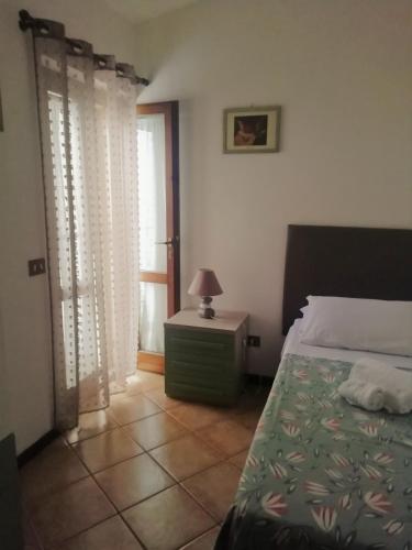 Alle scalette del Duomo