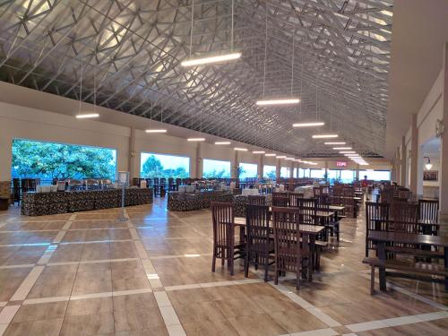 Restaurante, Taman Bukit Palem Resort in Caringin Restaurante, Taman Bukit Palem Resort in Caringin