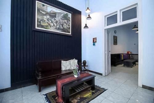 RedDoorz near Stasiun Lawang in Lawang RedDoorz near Stasiun Lawang in Lawang