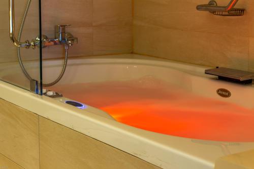 Fürdőszoba, Hotel Chagall in Copiapo Fürdőszoba, Hotel Chagall in Copiapo