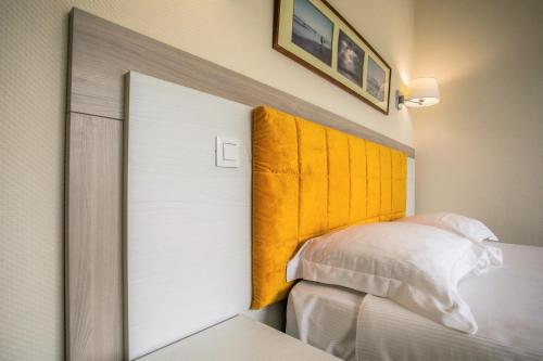 Hotel Le Dauphin in Menton Hotel Le Dauphin in Menton