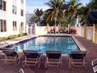 La Quinta Inn & Suites by Wyndham Sunrise in Форт-Лодердейл (Флорида) La Quinta Inn & Suites by Wyndham Sunrise in Форт-Лодердейл (Флорида)