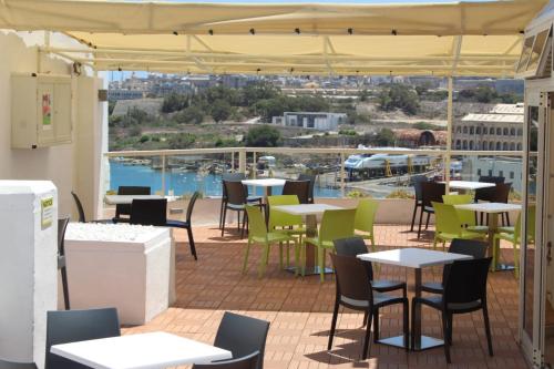 Pool, Hotel Kennedy Nova in Sliema Pool, Hotel Kennedy Nova in Sliema