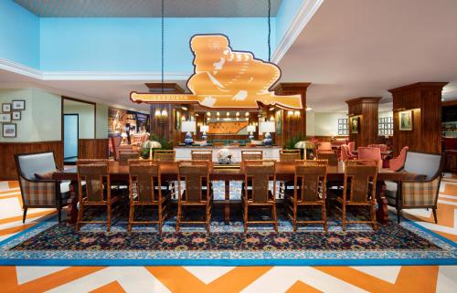 Pub/Lounge, Graduate by Hilton Knoxville in Knoxville Városközpont Pub/Lounge, Graduate by Hilton Knoxville in Knoxville Városközpont