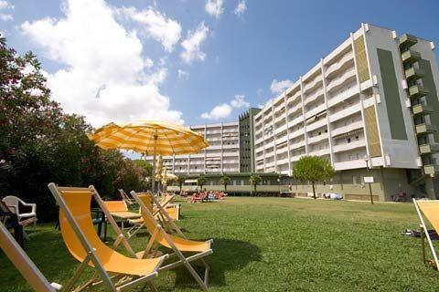 Garden, Jet Residence Agenzia Riviera del Conero in Porto Recanati Garden, Jet Residence Agenzia Riviera del Conero in Porto Recanati