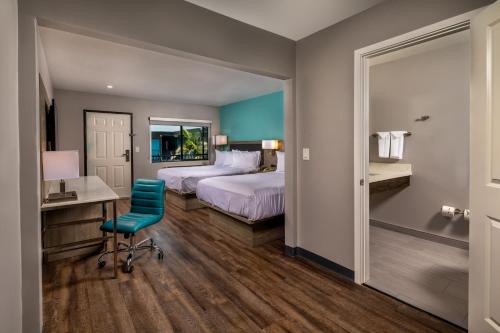 Travelodge by Wyndham LAX in Los Angeles (CA) Travelodge by Wyndham LAX in Los Angeles (CA)