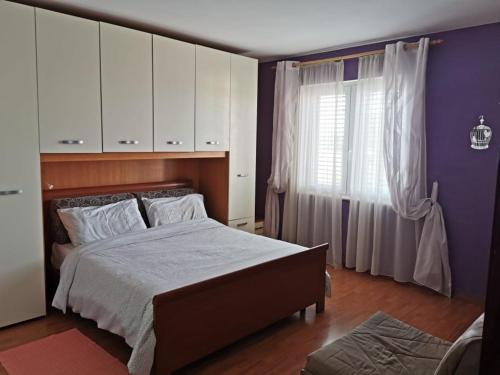 App Palčić K (App Palcic K) in ดายลา App Palčić K (App Palcic K) in ดายลา
