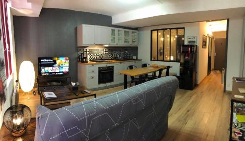 Appartements chez Delphine et Guillaume au coeur de Semur en Auxois in Semur-en-Auxois Appartements chez Delphine et Guillaume au coeur de Semur en Auxois in Semur-en-Auxois