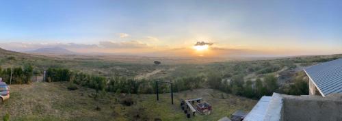 Ole Munyak-4 bed house on the hill in Naivasha Ole Munyak-4 bed house on the hill in Naivasha