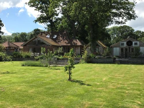 Prestwick Oak in Chiddingfold Prestwick Oak in Chiddingfold