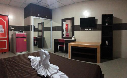 D5 Hotel สาขามาบโป่ง in Phan Thong D5 Hotel สาขามาบโป่ง in Phan Thong