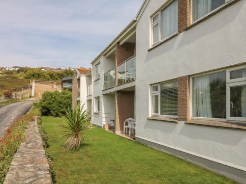 2 Europa Court in Mawgan Porth 2 Europa Court in Mawgan Porth
