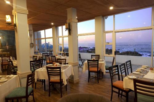 Restoran, The Point Hotel & Spa in Mossel Bay Restoran, The Point Hotel & Spa in Mossel Bay