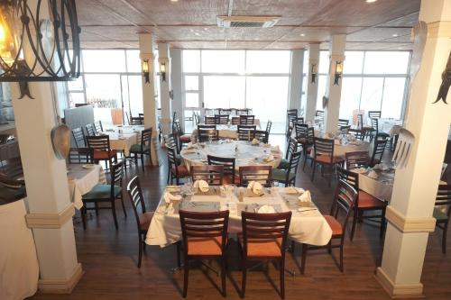 Restaurang, The Point Hotel & Spa in Mossel Bay Restaurang, The Point Hotel & Spa in Mossel Bay
