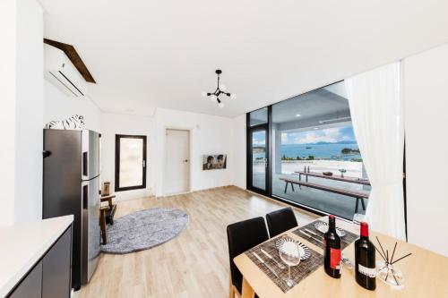 Medi Pension in Yeosu-si Medi Pension in Yeosu-si