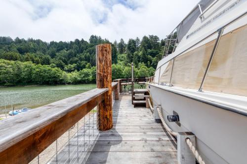 Balkons/terase, RR Yacht Club-Private beach, Hot tub, Outdoor fun in Novato Balkons/terase, RR Yacht Club-Private beach, Hot tub, Outdoor fun in Novato