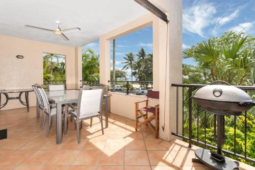 Balcony/terrace, Mediterranean Beachfront Apartments in Yorkeys Knob Balcony/terrace, Mediterranean Beachfront Apartments in Yorkeys Knob