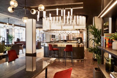 Pub/Lounge, Radisson Hotel & Conference Centre London Heathrow in Londra Pub/Lounge, Radisson Hotel & Conference Centre London Heathrow in Londra