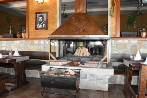 OSTROG Aparthotel KOLIBA-VLASTNISTVO MANASTIRA OSTROG in Niksic OSTROG Aparthotel KOLIBA-VLASTNISTVO MANASTIRA OSTROG in Niksic