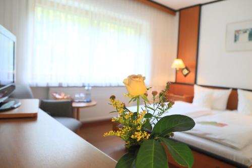 Landidyll Hotel Zum Alten Schloss in เคียร์เชินซิทเทนบัค Landidyll Hotel Zum Alten Schloss in เคียร์เชินซิทเทนบัค