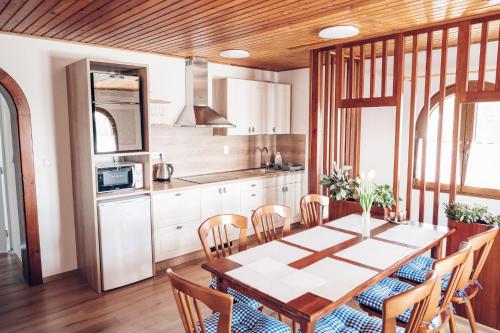 Létesítmények, U Matůšků (U Matusku) in Mikulcice Létesítmények, U Matůšků (U Matusku) in Mikulcice