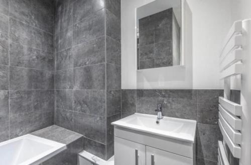 Koupelna, AAA STAY UK LTD Premium Apartment in Thatcham Koupelna, AAA STAY UK LTD Premium Apartment in Thatcham