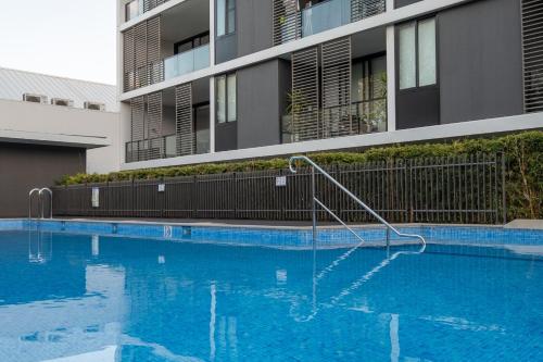 STYLISH CAMPERDOWN APARTMENT and PARKING INC in Camperdown STYLISH CAMPERDOWN APARTMENT and PARKING INC in Camperdown