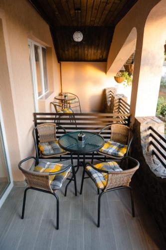 Casa Sima in Curtea De Arges Casa Sima in Curtea De Arges