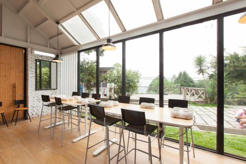 Restaurant, Upon the Hill near Green World Ecological Farm Restaurant, Upon the Hill near Green World Ecological Farm