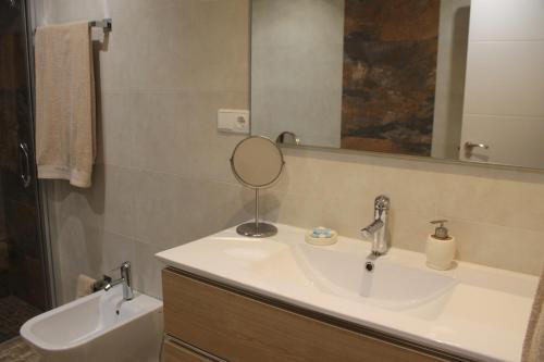 Baie, Amplio Apto con patio privado in Aranjuez Baie, Amplio Apto con patio privado in Aranjuez