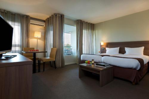 Residence la Reserve Geneve Ferney Voltaire in Ferney-Voltaire Residence la Reserve Geneve Ferney Voltaire in Ferney-Voltaire