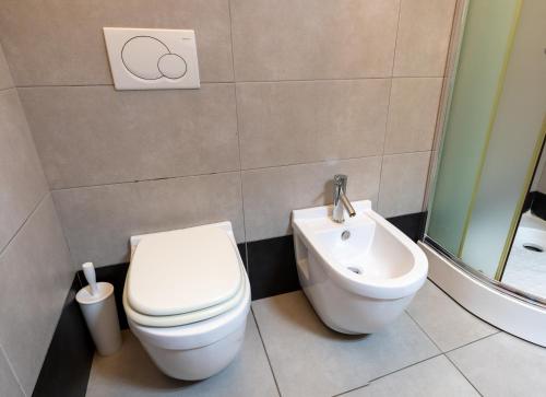 Bagno, B&B Al Cortile del Bertolet in Pian Camuno Bagno, B&B Al Cortile del Bertolet in Pian Camuno