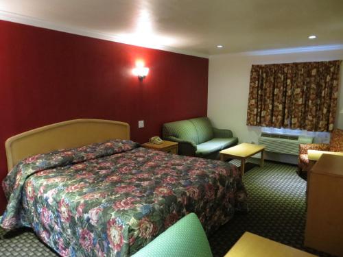 在meiguo.com看到的La Puente Inn Motel的介绍图片