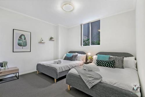 WARRICK FRAM 3 BEDS APT FREE PARKING WALK TO WESTFIELD CLOSE TO HOSPITAL NWF003 in Warwick Farm WARRICK FRAM 3 BEDS APT FREE PARKING WALK TO WESTFIELD CLOSE TO HOSPITAL NWF003 in Warwick Farm