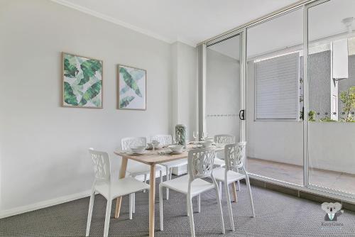 WARRICK FRAM 3 BEDS APT FREE PARKING WALK TO WESTFIELD CLOSE TO HOSPITAL NWF003 in Warwick Farm WARRICK FRAM 3 BEDS APT FREE PARKING WALK TO WESTFIELD CLOSE TO HOSPITAL NWF003 in Warwick Farm