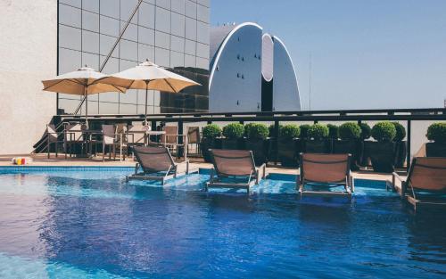 Swimming pool, Cullinan Hplus Premium in Brasilia Swimming pool, Cullinan Hplus Premium in Brasilia