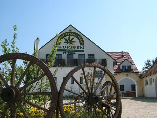 A szálláshely kívülről, Hanfthal-Hof in Laa an der Thaya A szálláshely kívülről, Hanfthal-Hof in Laa an der Thaya