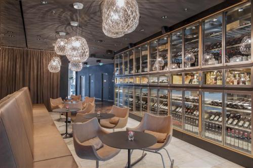 Bar/Lounge, voco Villach By IHG in Villach Bar/Lounge, voco Villach By IHG in Villach