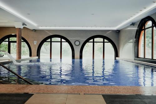 Úszómedence, Hotel Palac Krotoszyce Basen&Spa in Krotoszyce Úszómedence, Hotel Palac Krotoszyce Basen&Spa in Krotoszyce