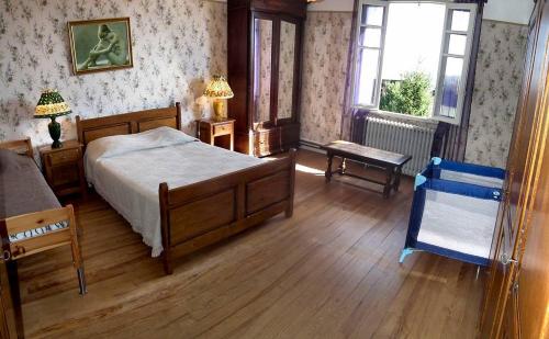 Grand gîte de Soumeillan (Grand gite de Soumeillan) in 盧德城中心 Grand gîte de Soumeillan (Grand gite de Soumeillan) in 盧德城中心