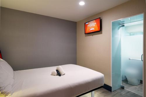 Bathroom, easyHotel Leeds in Leeds Bathroom, easyHotel Leeds in Leeds
