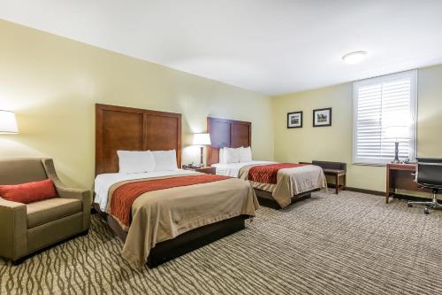 客房, 波莫納凱富酒店-近費爾普萊斯 (Comfort Inn Pomona near Fairplex) in 波莫納(CA) 客房, 波莫納凱富酒店-近費爾普萊斯 (Comfort Inn Pomona near Fairplex) in 波莫納(CA)
