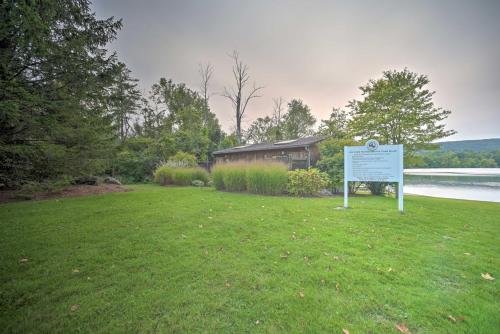 Cozy Stockbridge Cabin - Walk to Beach and Lake! in Stockbridge (MA) Cozy Stockbridge Cabin - Walk to Beach and Lake! in Stockbridge (MA)