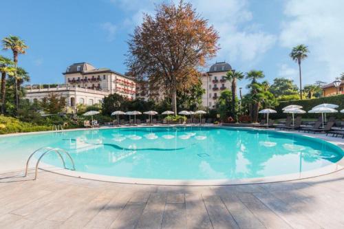 Úszómedence, Hotel Regina Palace in Stresa Úszómedence, Hotel Regina Palace in Stresa