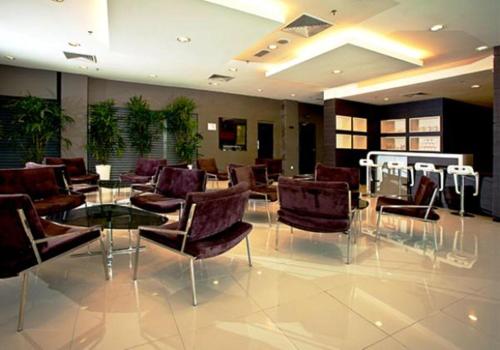 Restaurant, Pinetree Hotel near Glow Park - Batu Pahat Restaurant, Pinetree Hotel near Glow Park - Batu Pahat