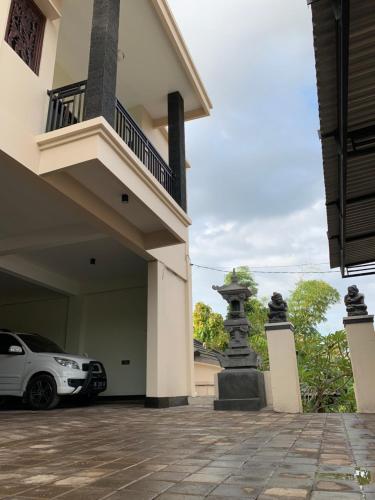 Exterior view, Gumitish Guest House Singaraja near University Pendidikan Ganesha Exterior view, Gumitish Guest House Singaraja near University Pendidikan Ganesha
