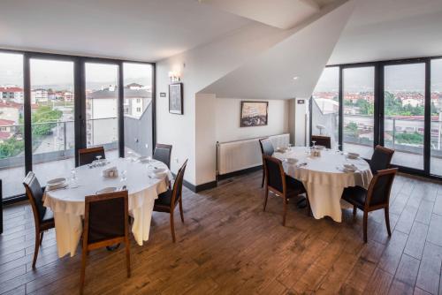 Restoranas, BOLU GRAND KÖROĞLU OTEL (BOLU GRAND KOROGLU OTEL) in City Center Restoranas, BOLU GRAND KÖROĞLU OTEL (BOLU GRAND KOROGLU OTEL) in City Center